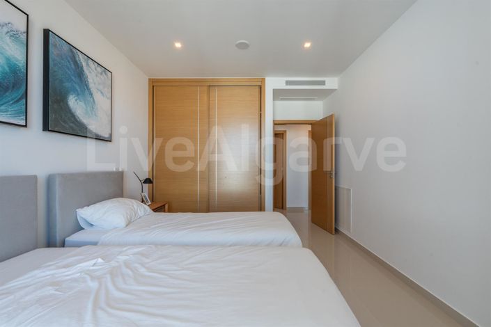 Image No.27-3 Bed Apartment for sale