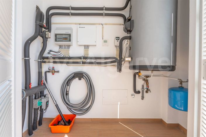 Image No.29-3 Bed Apartment for sale