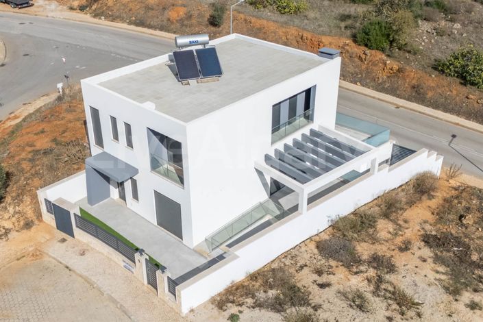 Image No.39-4 Bed House for sale