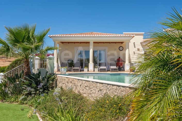 Image No.25-4 Bed House for sale