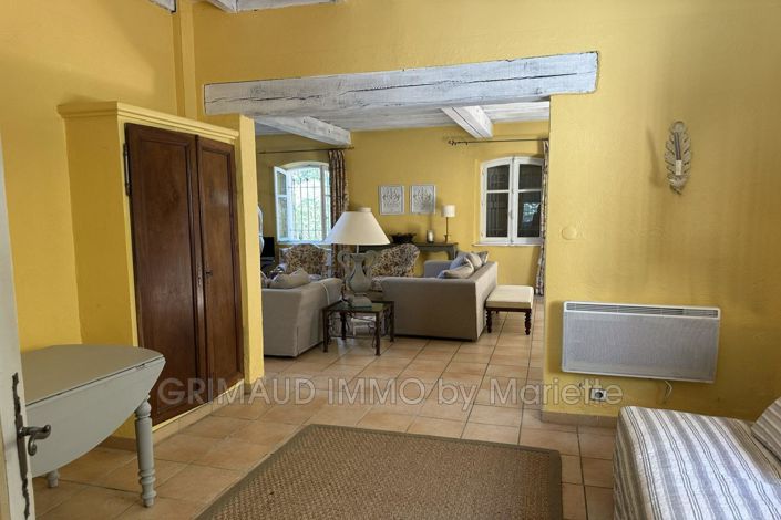 Image No.10-1 Bed House for sale