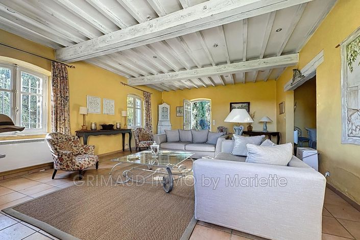 Image No.8-1 Bed House for sale