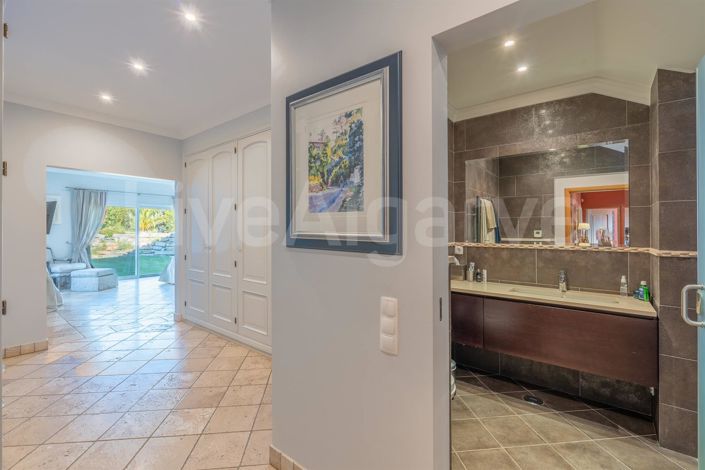 Image No.15-Maison de 4 chambres à vendre à Lagos