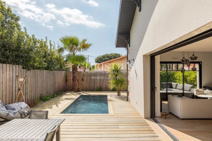 Image No.12-4 Bed House for sale