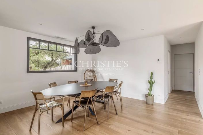 Image No.5-4 Bed House for sale