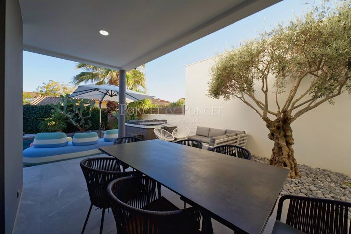 Image No.10-House for sale