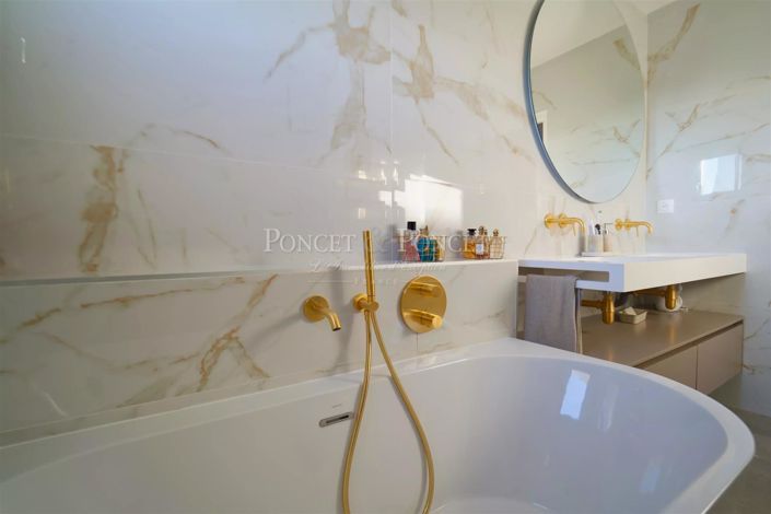 Image No.22-House for sale