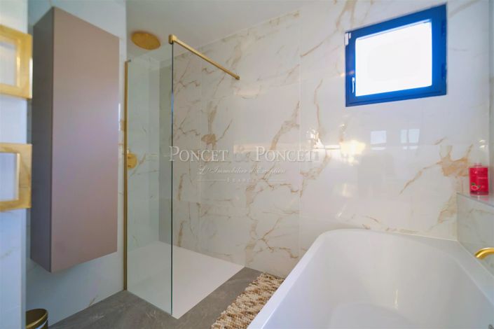 Image No.23-House for sale