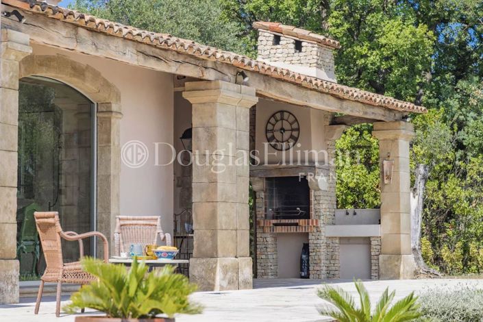 Image No.10-5 Bed House for sale