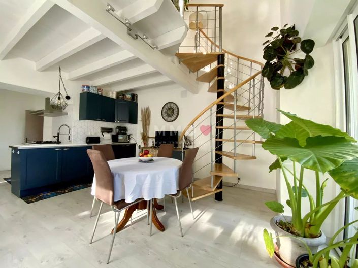 Image No.4-4 Bed House for sale