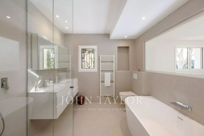 Image No.14-5 Bed House for sale