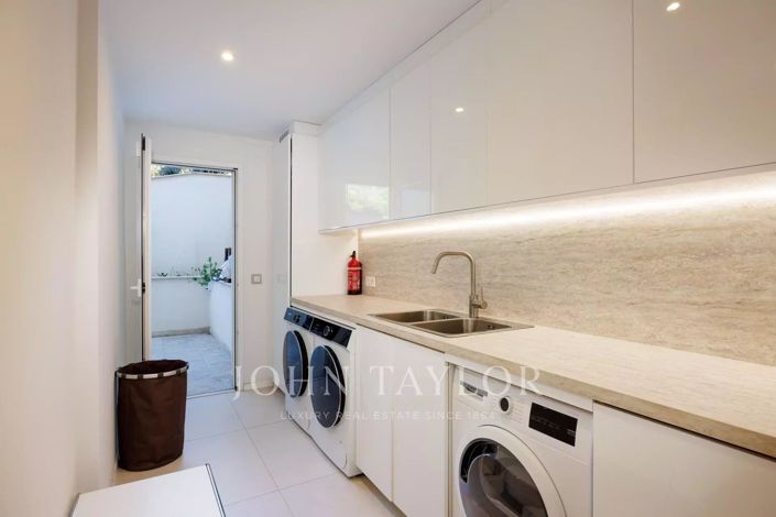 Image No.15-5 Bed House for sale