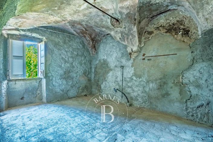 Image No.14-House for sale