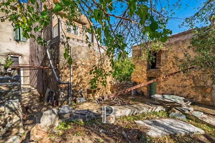 Image No.5-House for sale