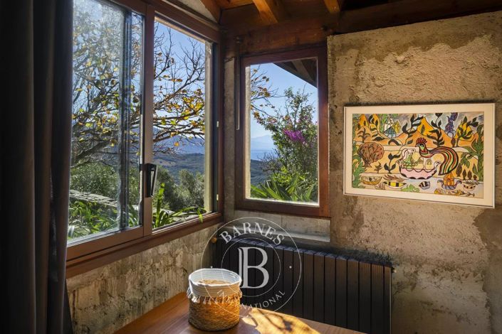 Image No.15-3 Bed House for sale