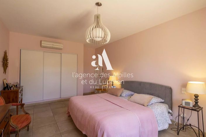 Image No.11-4 Bed House for sale