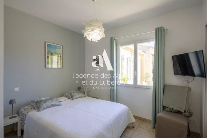 Image No.14-4 Bed House for sale