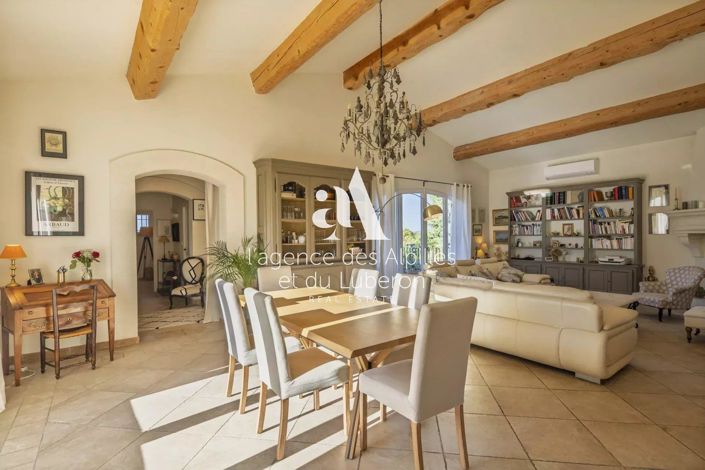 Image No.4-4 Bed House for sale