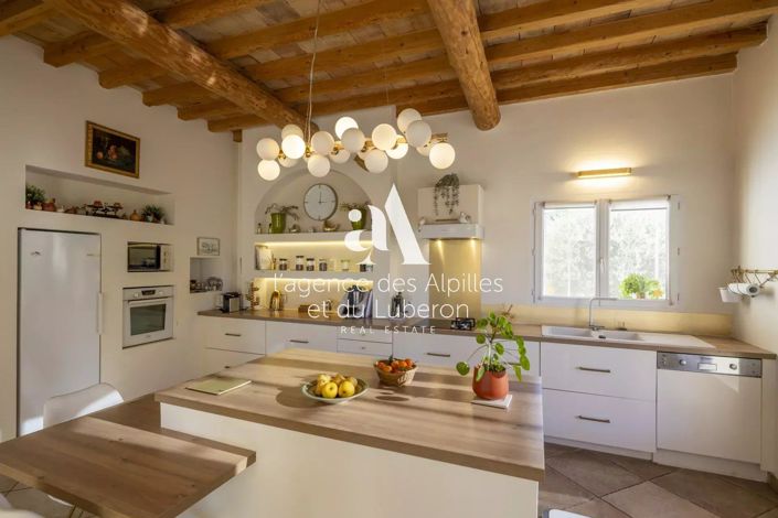 Image No.7-4 Bed House for sale