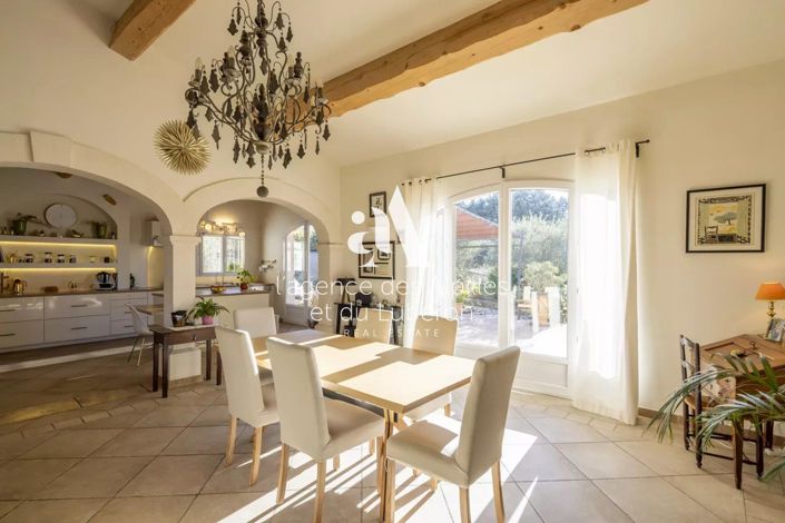 Image No.9-4 Bed House for sale