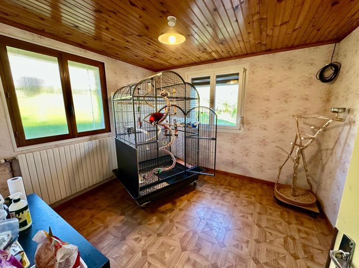 Image No.11-3 Bed House for sale