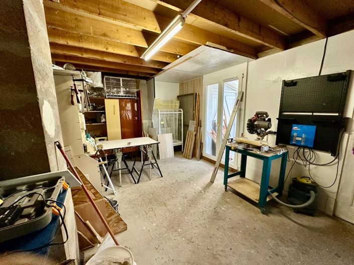 Image No.12-3 Bed House for sale