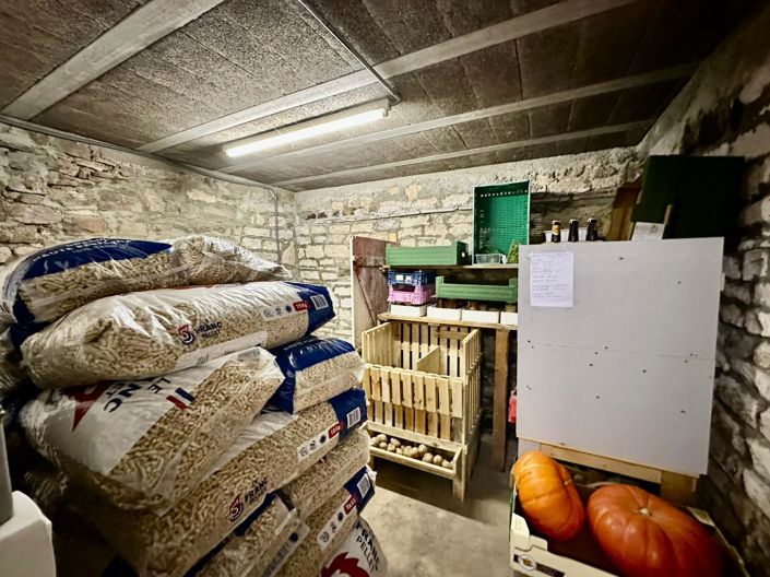 Image No.18-3 Bed House for sale