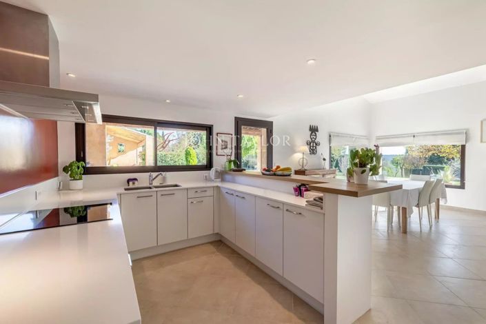 Image No.14-House for sale