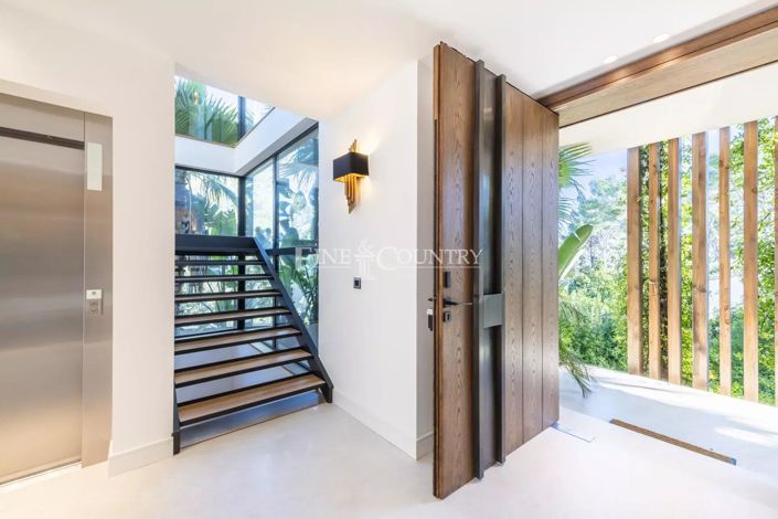 Image No.20-5 Bed House for sale