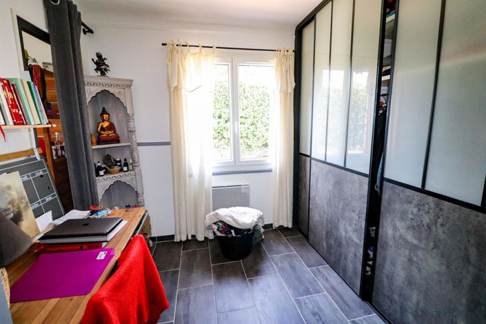 Image No.15-3 Bed House for sale