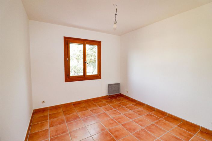 Image No.13-3 Bed House for sale