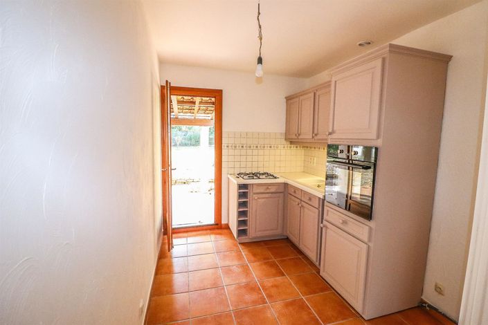 Image No.15-3 Bed House for sale