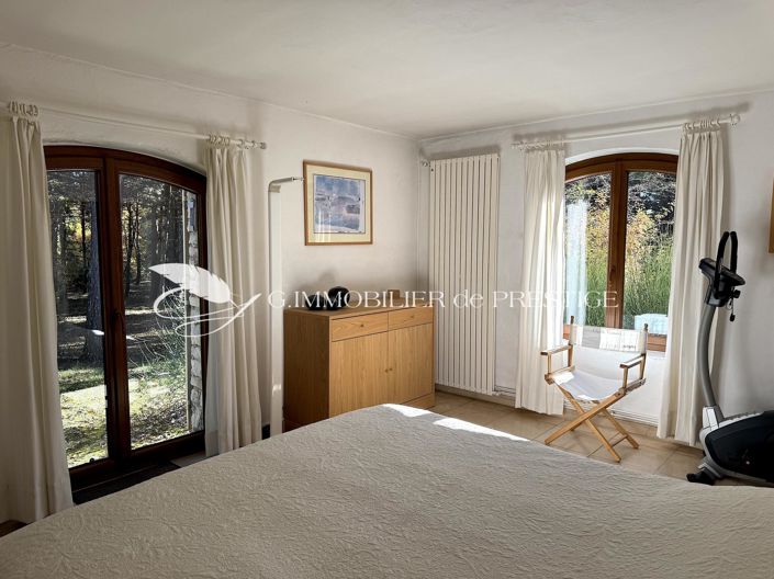 Image No.18-3 Bed House for sale