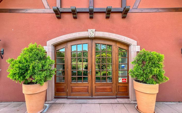 Image No.2-4 Bed Property for sale