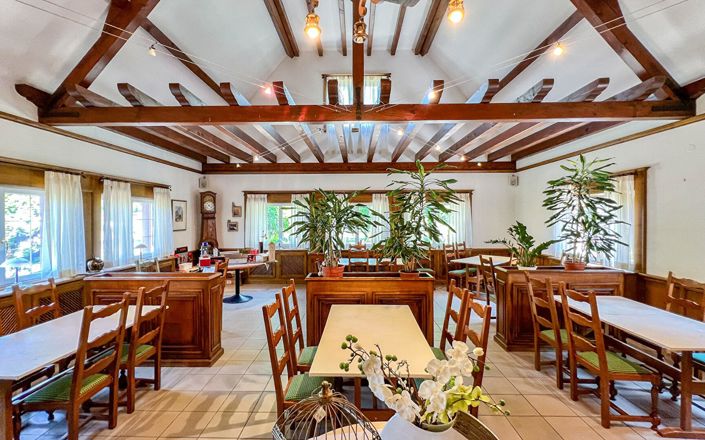 Image No.6-4 Bed Property for sale