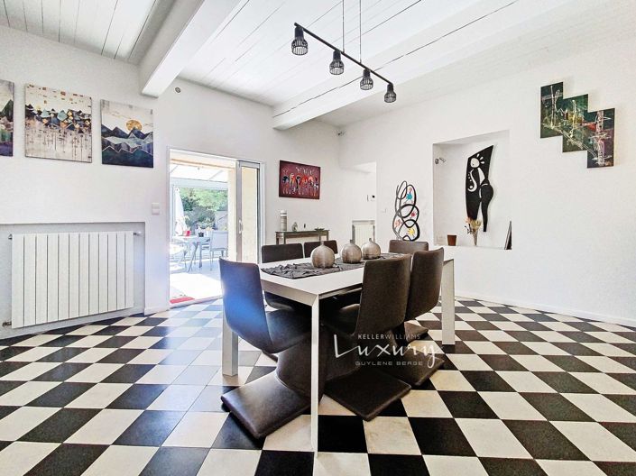 Image No.12-4 Bed House for sale