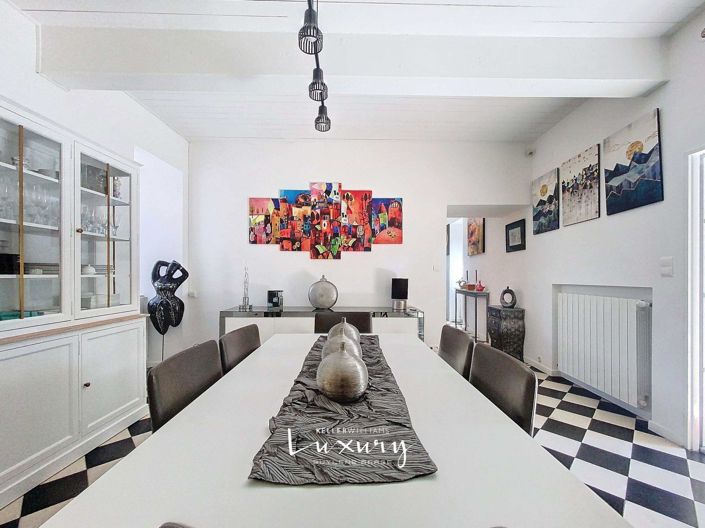 Image No.13-4 Bed House for sale