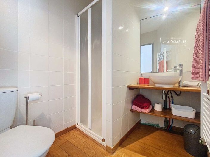 Image No.19-4 Bed House for sale