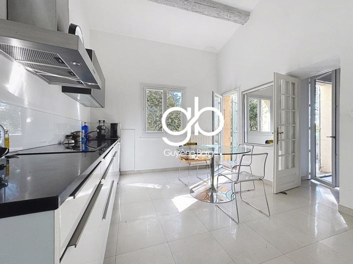 Image No.10-5 Bed House for sale