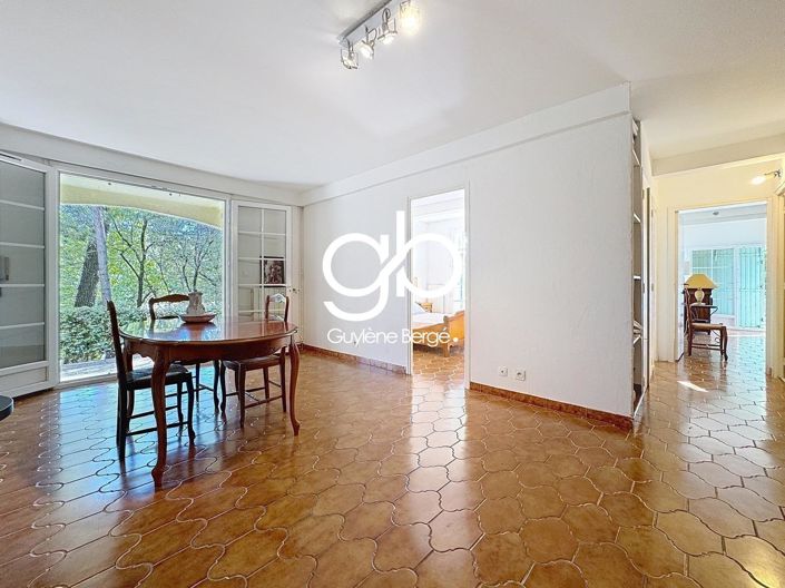 Image No.18-5 Bed House for sale