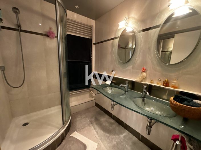 Image No.4-3 Bed Apartment for sale