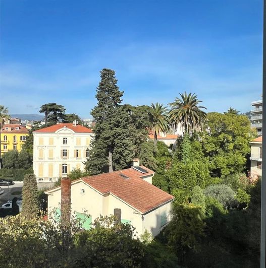 Image No.9-3 Bed Apartment for sale