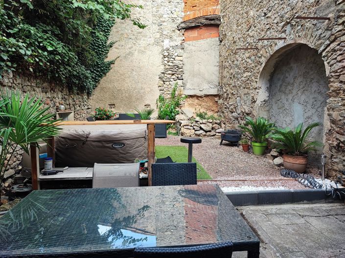 Image No.25-4 Bed House for sale