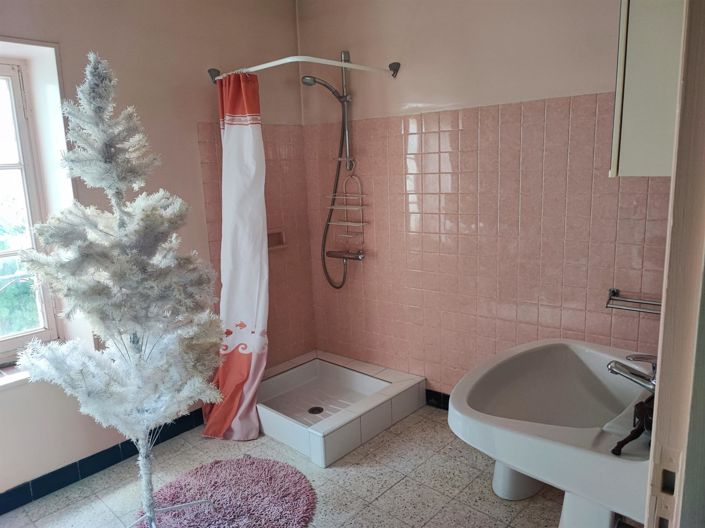 Image No.32-4 Bed House for sale