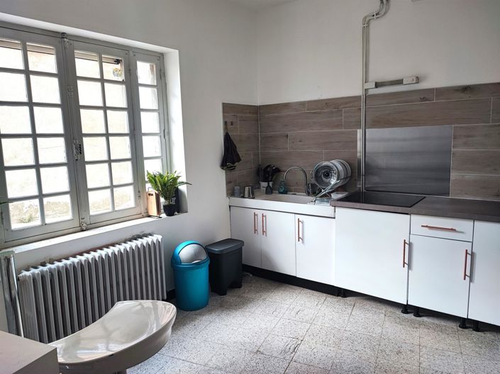 Image No.8-4 Bed House for sale