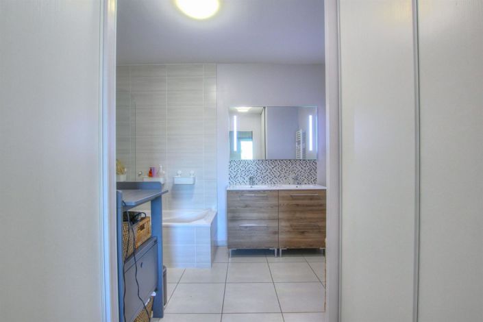 Image No.6-3 Bed Apartment for sale