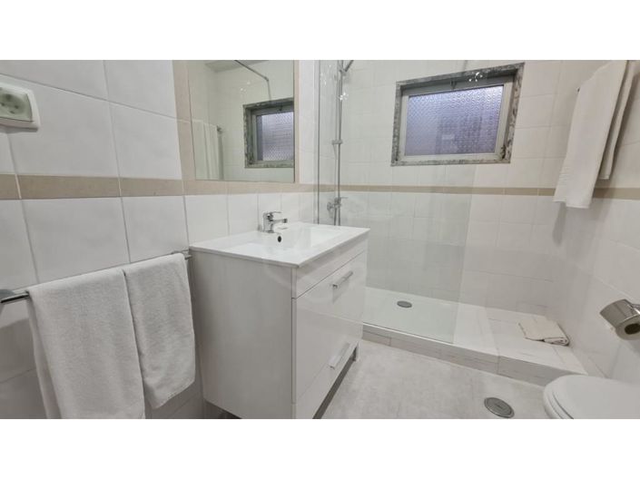 Image No.18-2 Bed Apartment for sale