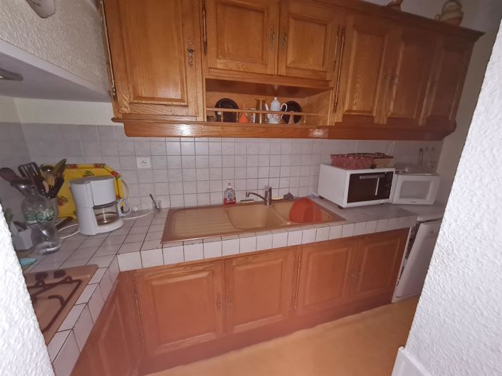 Image No.5-2 Bed House for sale