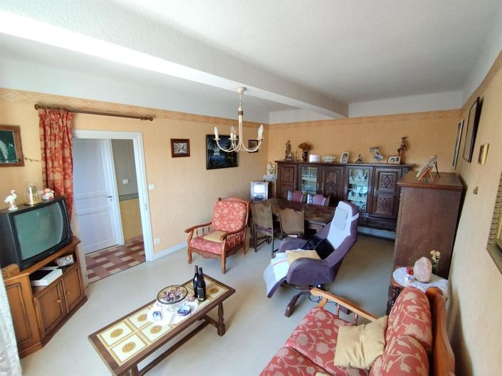 Image No.6-2 Bed House for sale