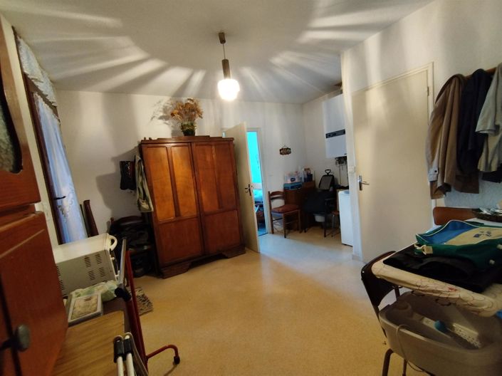 Image No.9-2 Bed House for sale